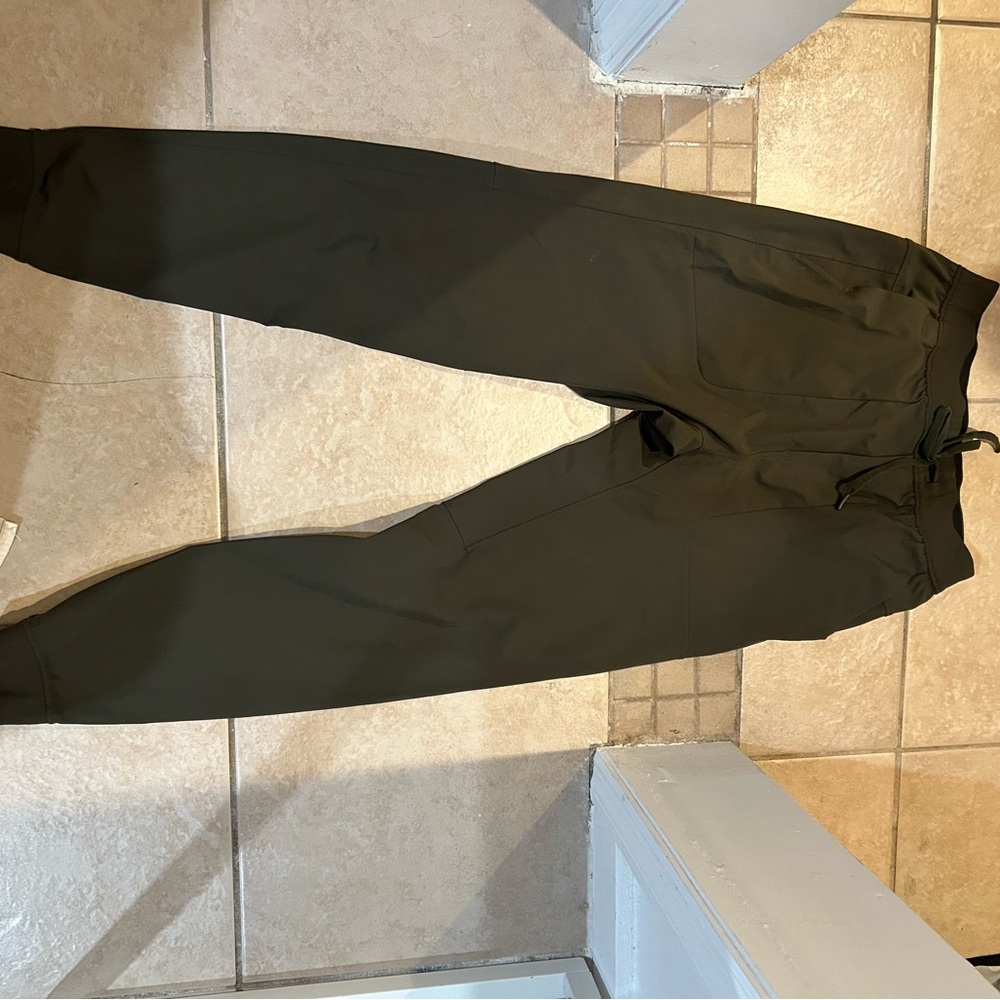 Men's Lululemon Olive Green Joggers (Athleisure)